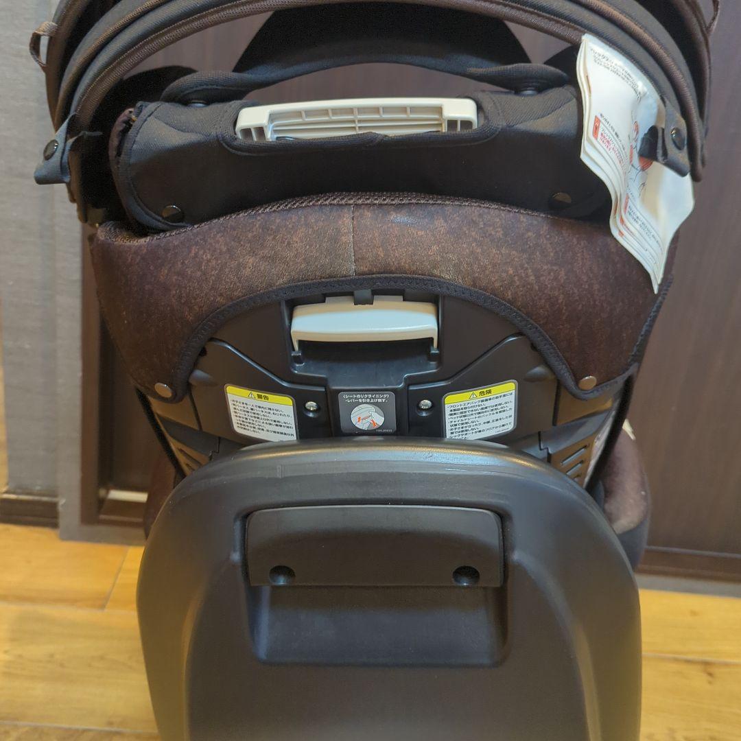 値下げ　Aprica アップリカ フラディアグロウ ISOFIX　ブラウン