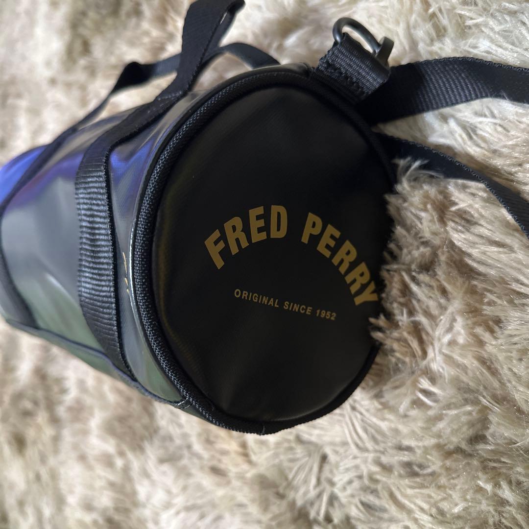 【美品】FRED PERRY ショルダーバッグ 黒
