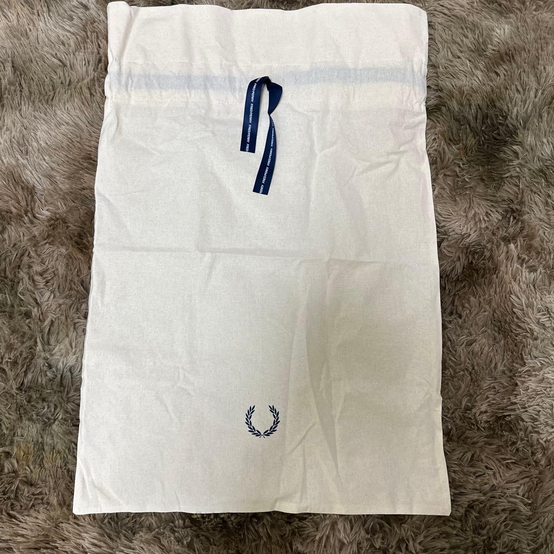 【美品】FRED PERRY ショルダーバッグ 黒