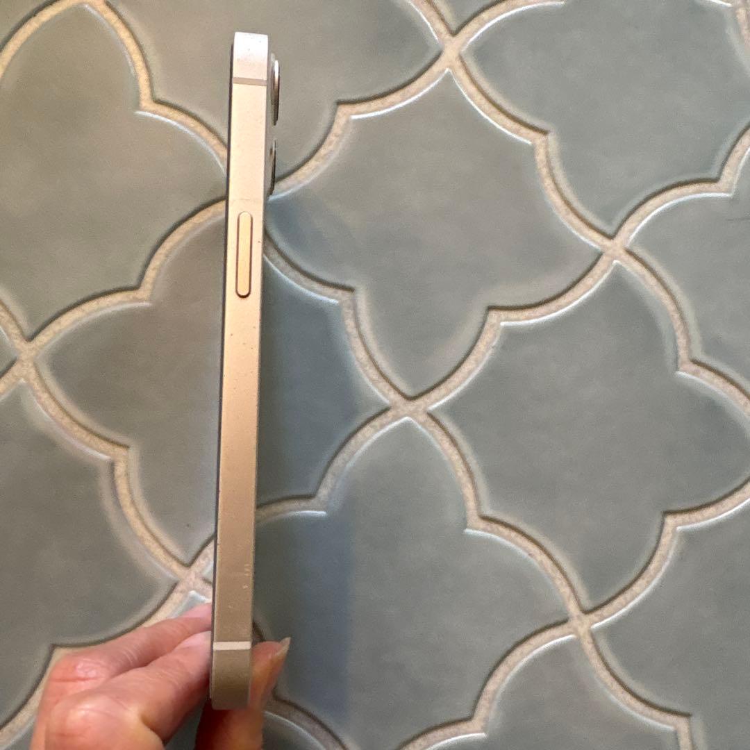 スマートフォン本体 iPhone 13