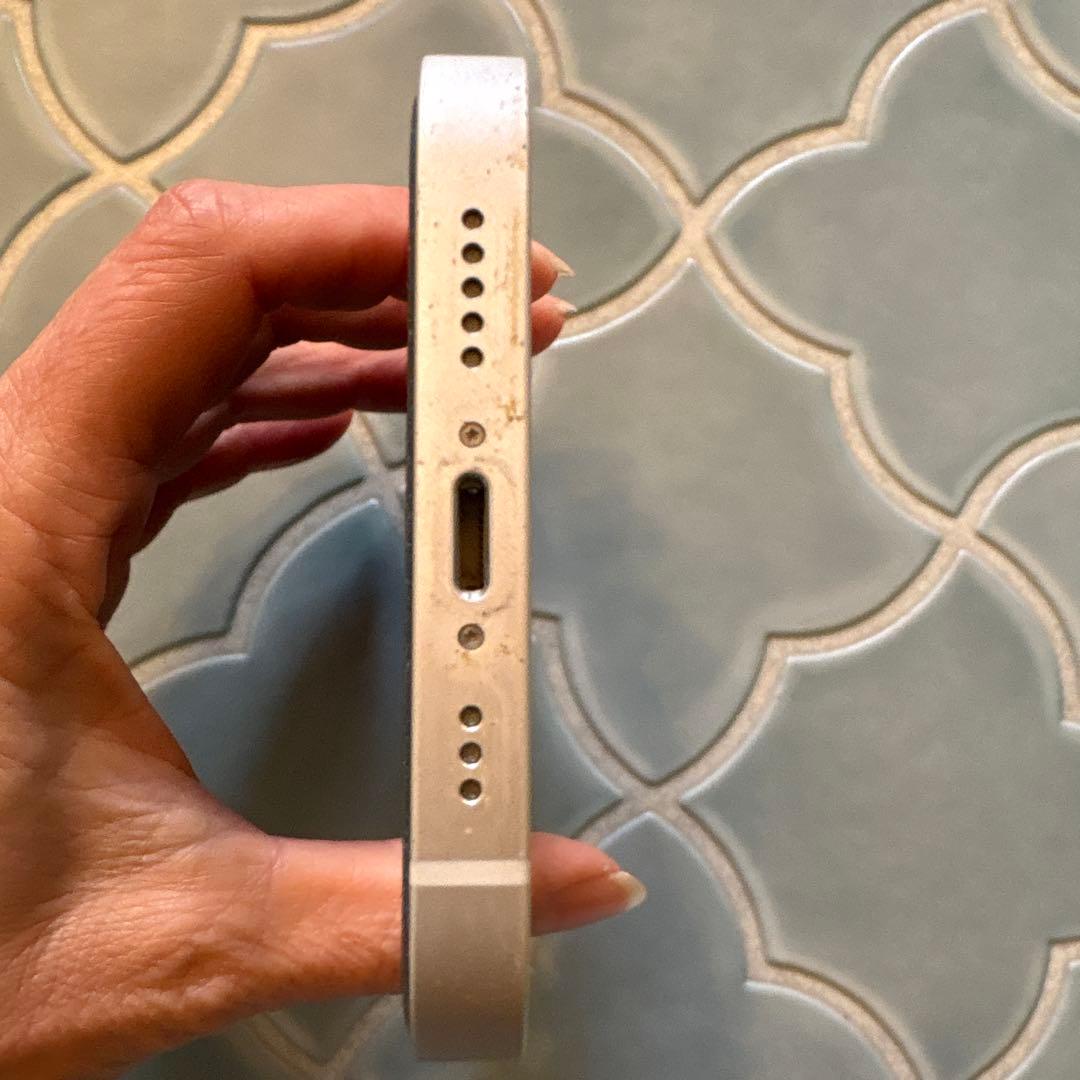 スマートフォン本体 iPhone 13