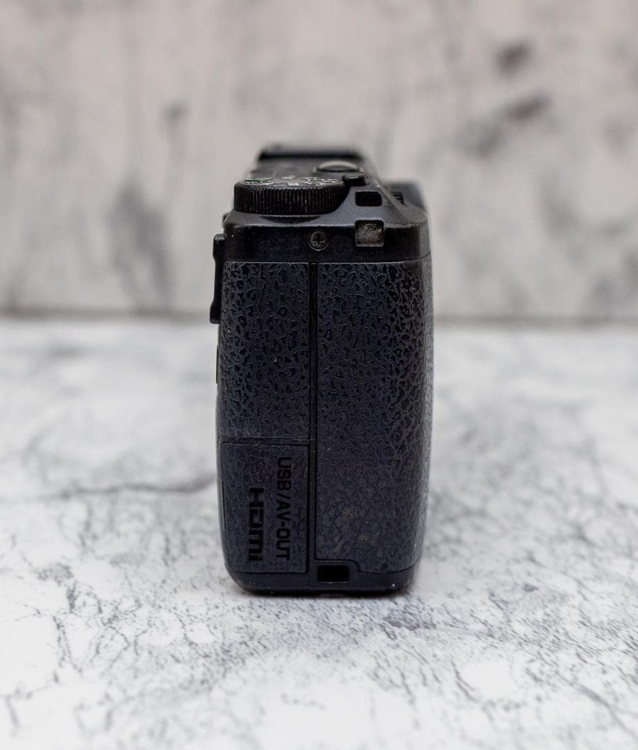 RICOH GR 2013 APS-C 初代 ショット数7877枚