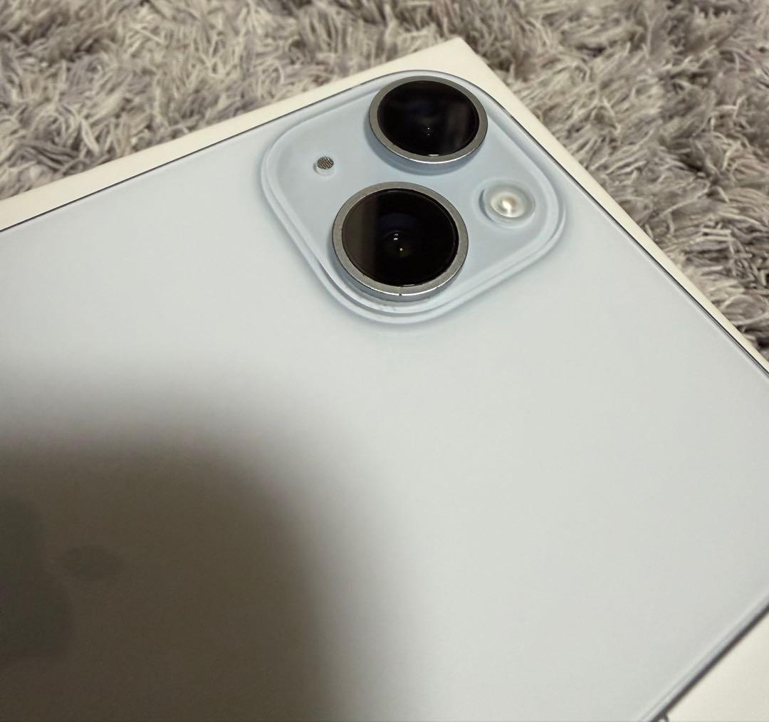【美品】iPhone 15 256GB ブルー　SIMフリー