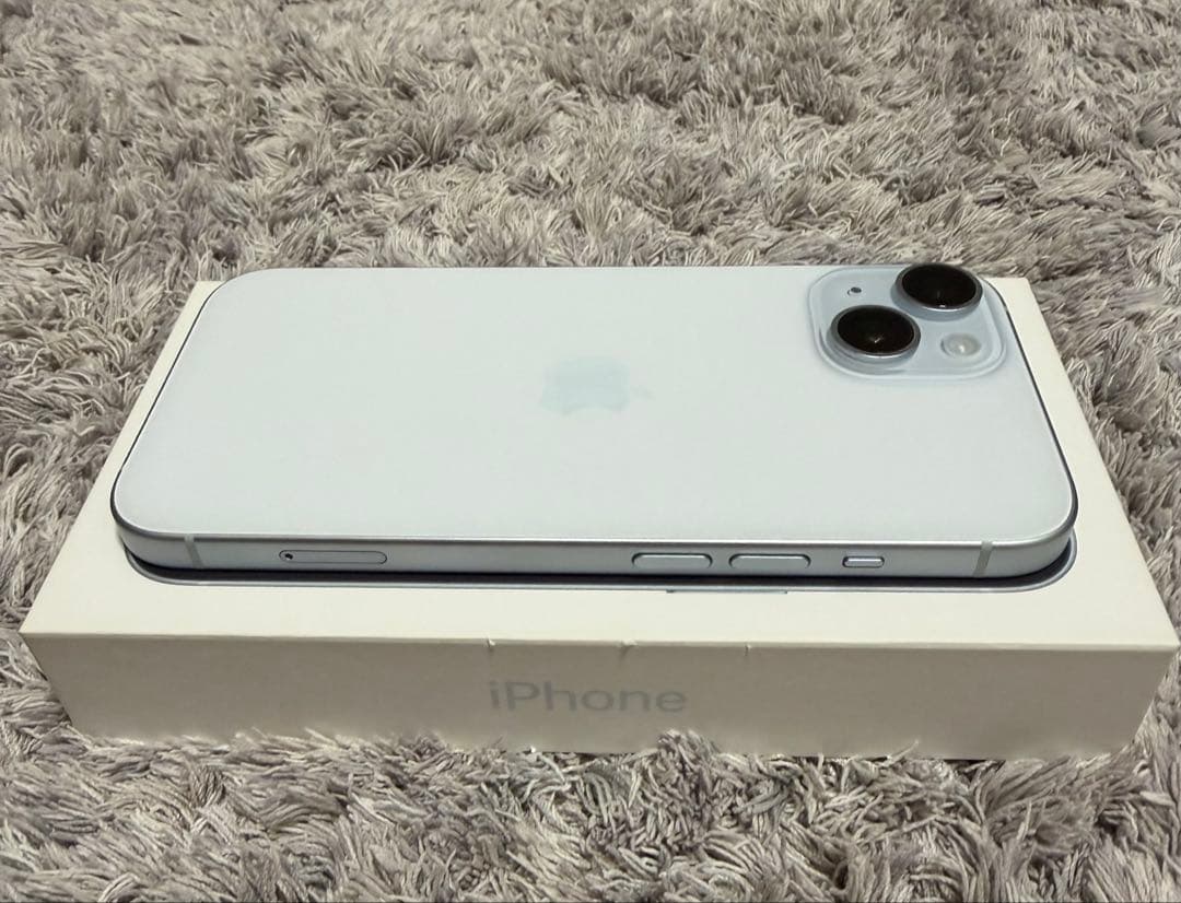 【美品】iPhone 15 256GB ブルー　SIMフリー