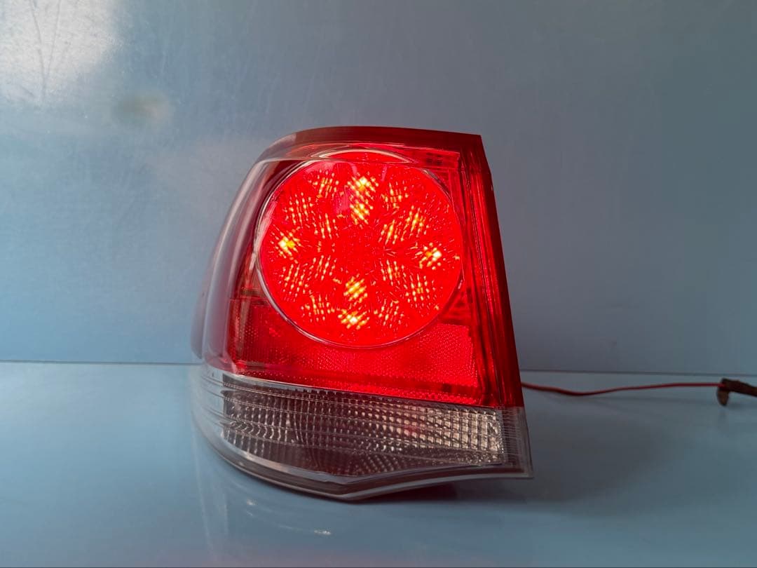 200系クラウン　アスリート後期　テールランプ　ライト　左　20クラウン　トヨタ
