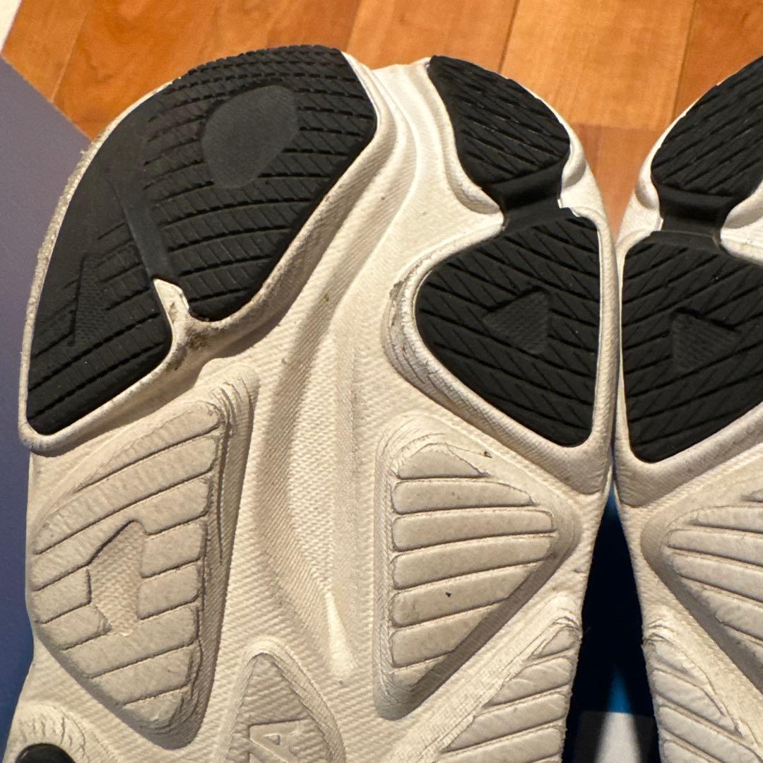 HOKA スニーカー クリプトン10ブラック/ゴールド　サイズ27.5