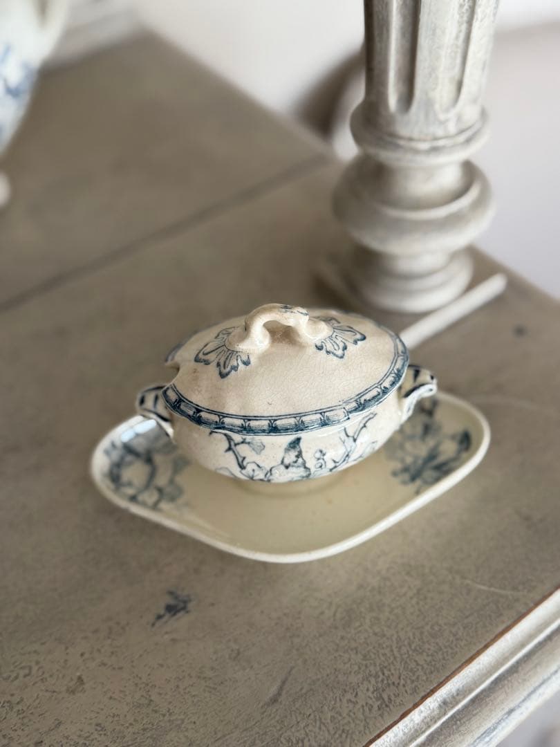 フランスアンティークショワジールロワ青い花模様小鳥柄のムタディエマスタード入れ