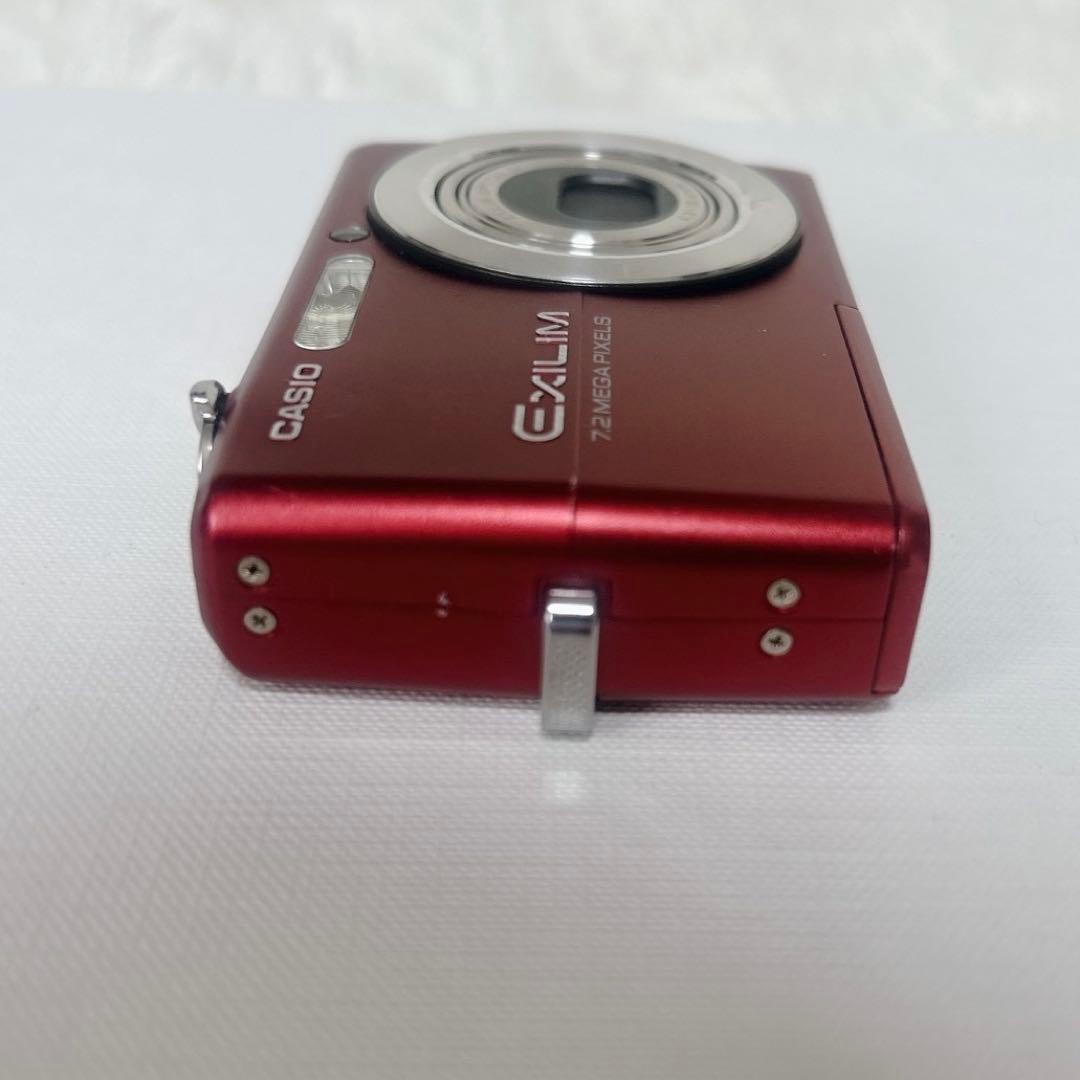 CASIO EXILIM EX-Z700 デジタルカメラ 赤 コンデジ レッド