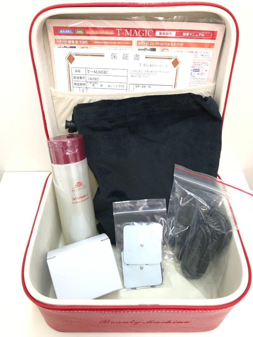 【新品・未使用】T-MAGIC ティーマジック 赤　美容液付き　美顔器　小顔ケア