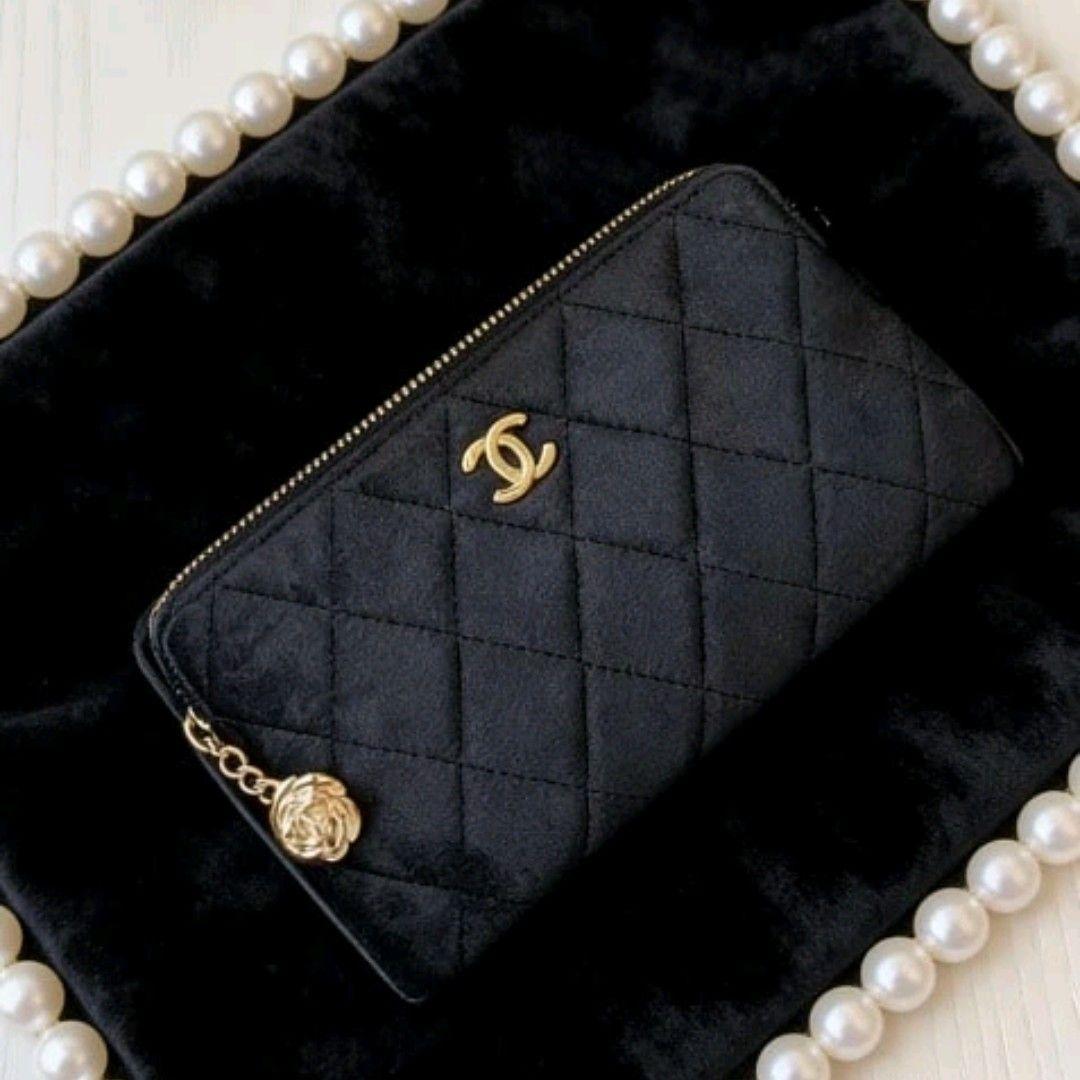 CHANEL ベルベット製 メイクアップバッグ