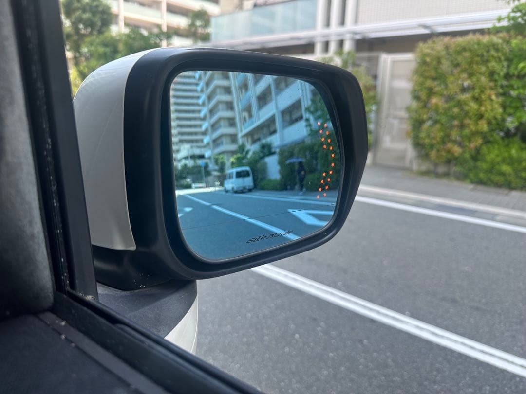 27年式　ホンダ N-BOXカスタム　ターボ　車検R8 8月まで