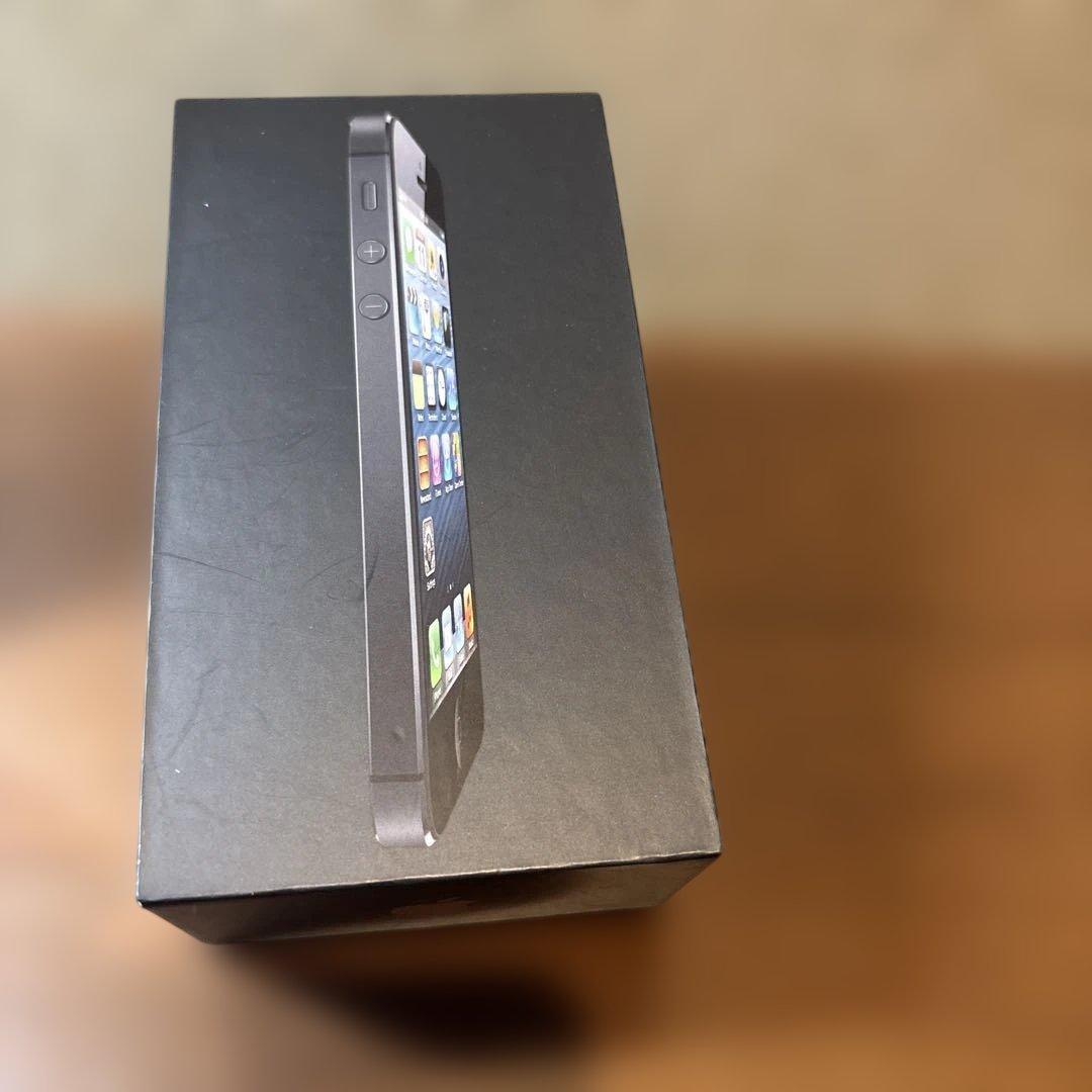 Apple iPhone 5 ブラック 本体　箱付き