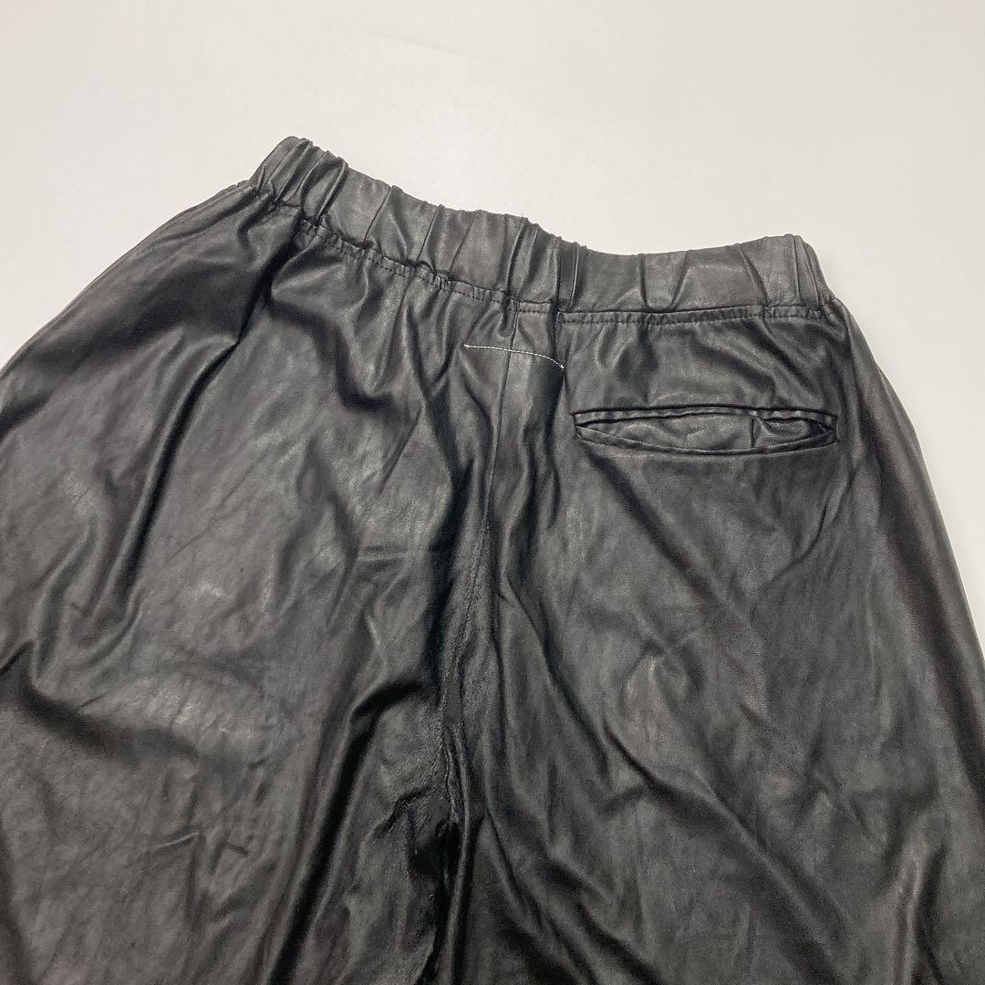 MM6 Maison Margiela フェイクレザー ハーフパンツ