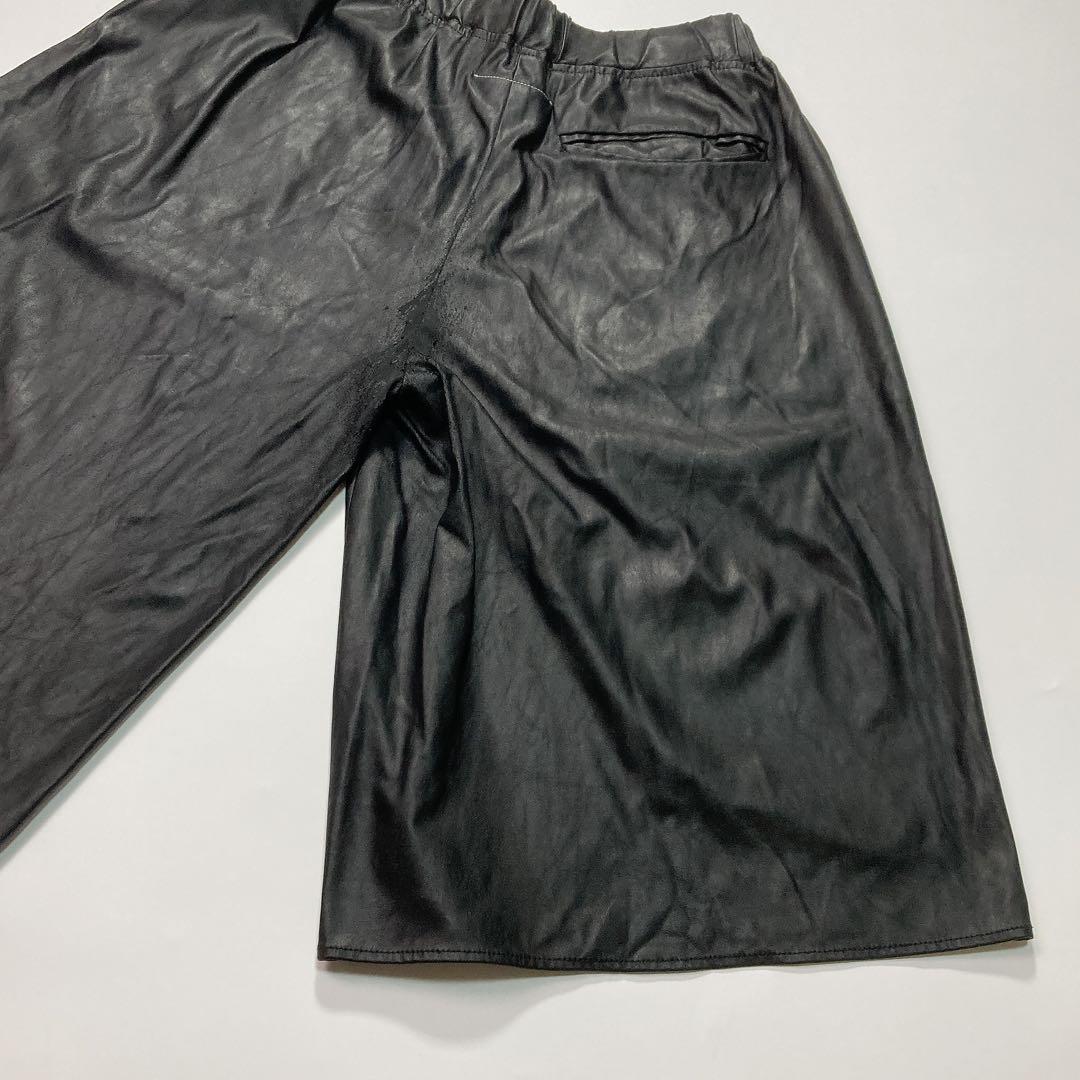 MM6 Maison Margiela フェイクレザー ハーフパンツ
