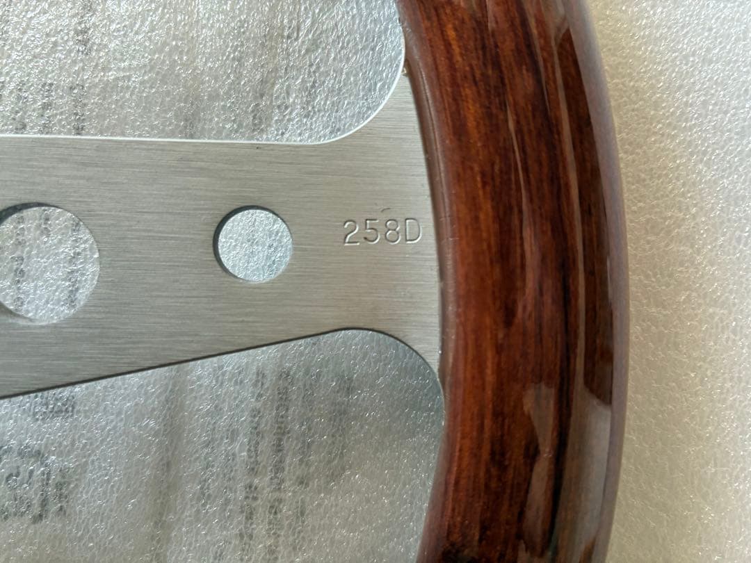 MOMO HERITAGE LINE INDY （HL-05）