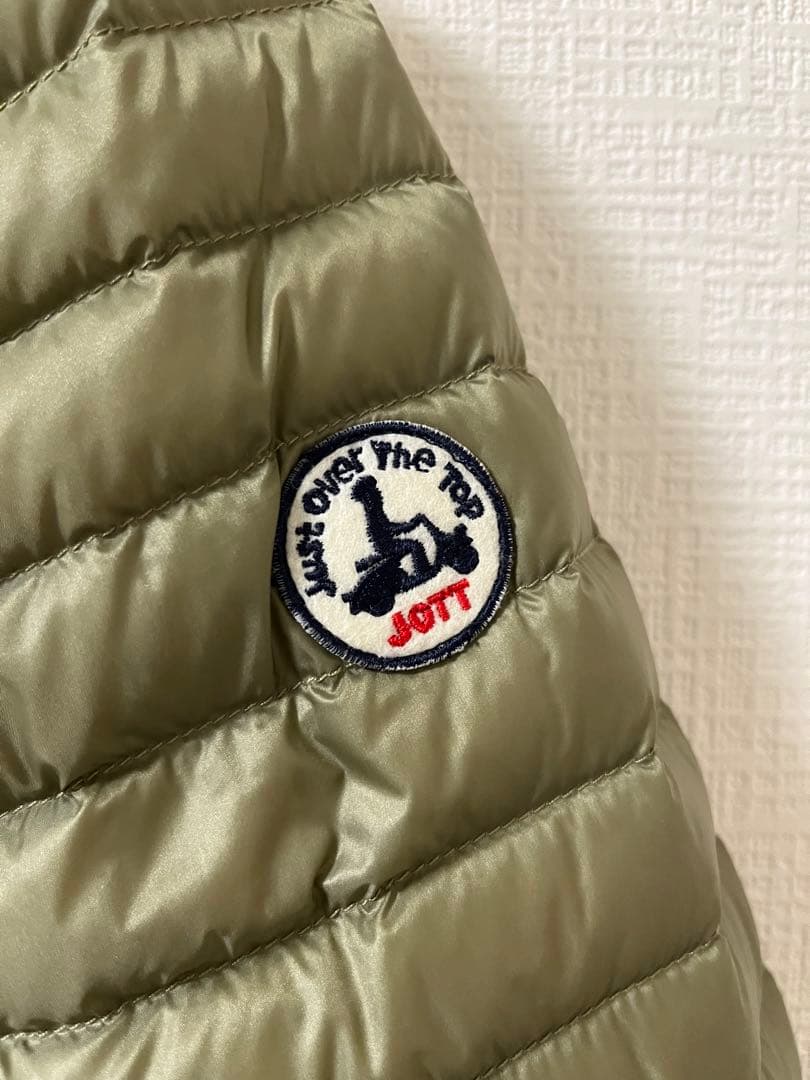 【未使用品】J.O.T.T オリーブ ダウンジャケット 軽量