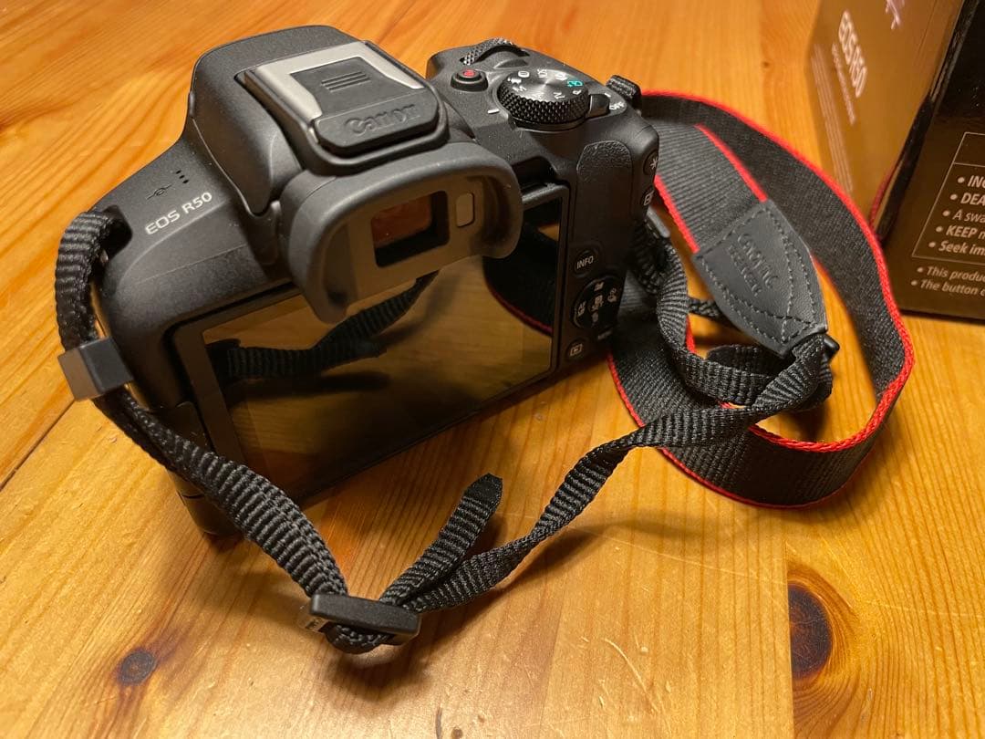 もふ　Canon EOS R50 ミラーレスカメラセット　美品