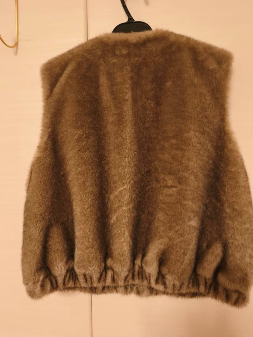 週末限定セール！【美品】Drawing Numbers ミンクエコファーベスト