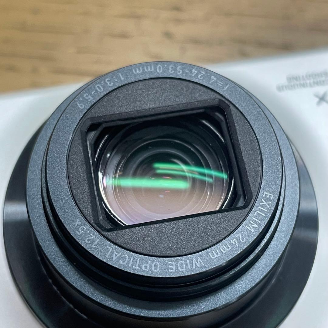 美品 Casio Exilim EX-ZR300 コンパクトデジタルカメラ