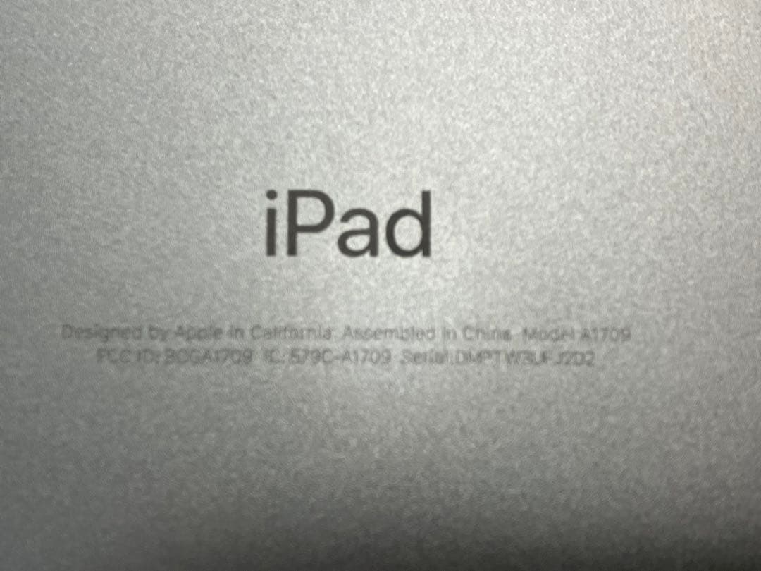 iPad pro (A1709) 10.5インチ 64G　キーボードセット