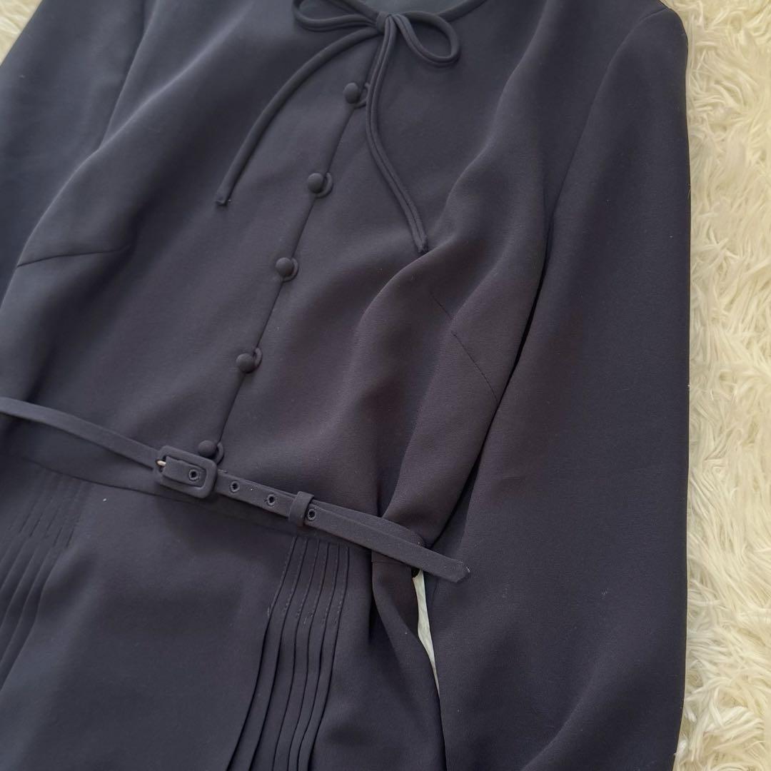 ストロベリーフィールズ ダブルプリーツワンピース ネイビー ベルト付 セレモニー