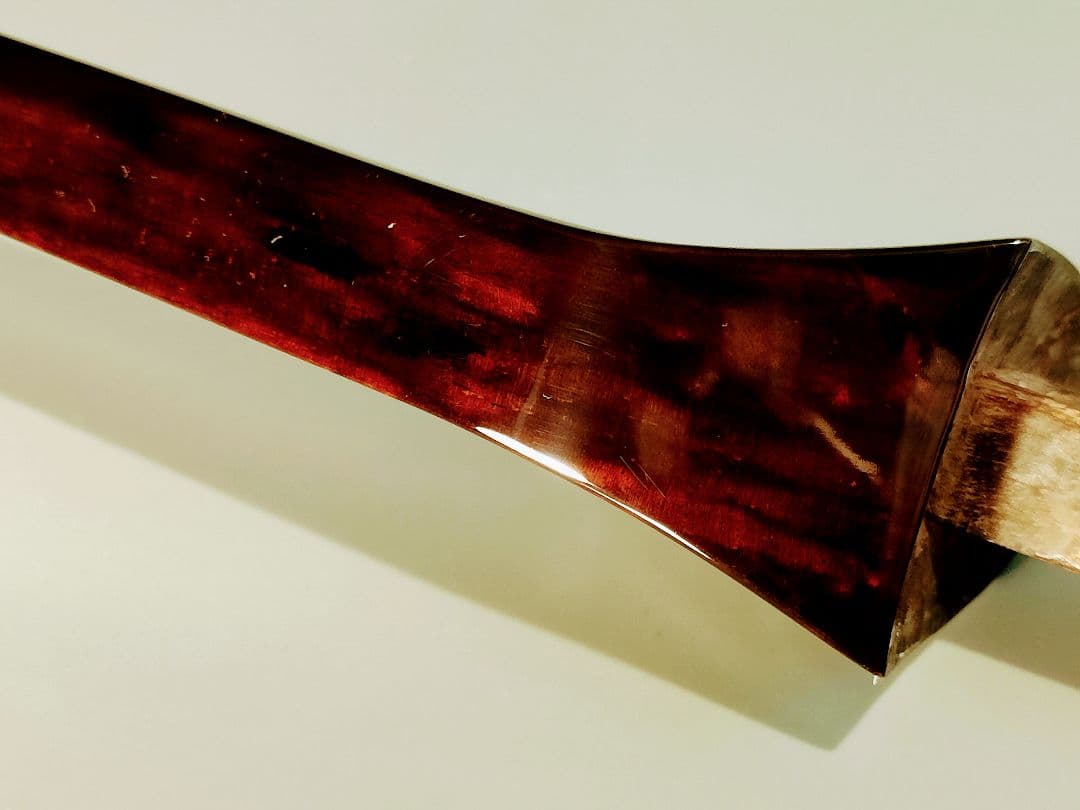 昭和52年琉球白峰三味線店扱い八重山黒木ウジラミ材 真壁型三線