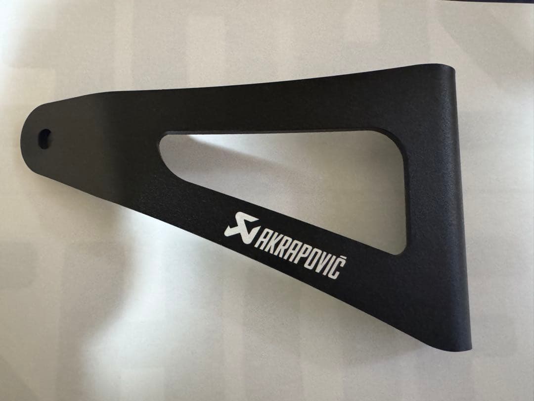 CBR1000RR−R AKRAPOVICアクラポビッチ サイレンサーブラケット