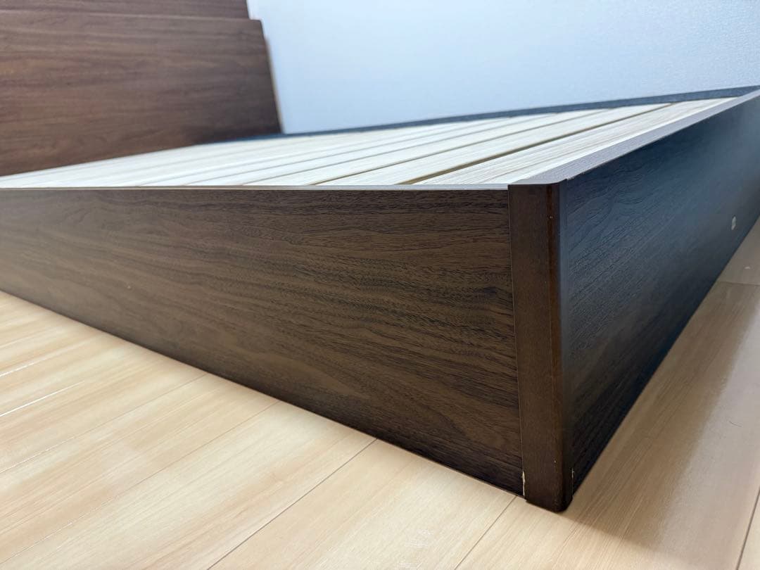 シモンズ ベッドフレームのみ ダブル 引き出し収納&コンセント付き