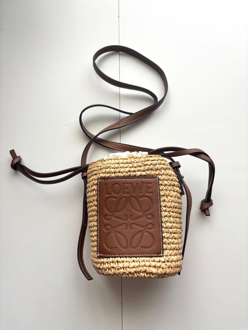 ロエベ　ノベルティ　カゴバック　ラフィアショルダーバッグ