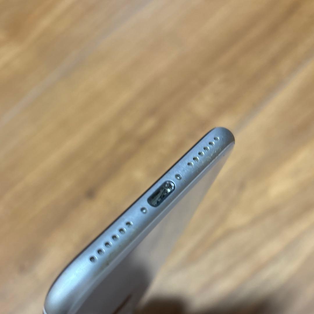 iPhone SE (第3世代) 64GB スターライト