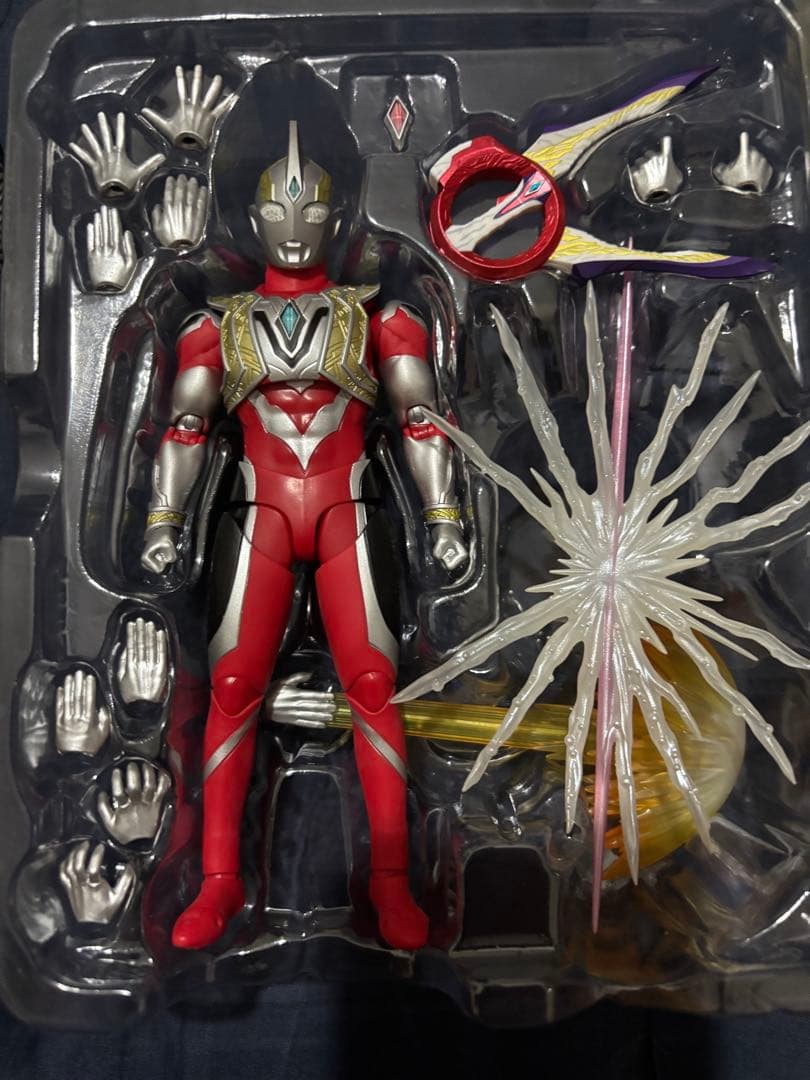 【ジャンク】S.H.Figuartsウルトラマントリガー 全タイプセット