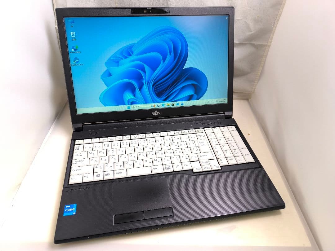 富士通A5513/N//i5 1345U+16G+Nvme512GB