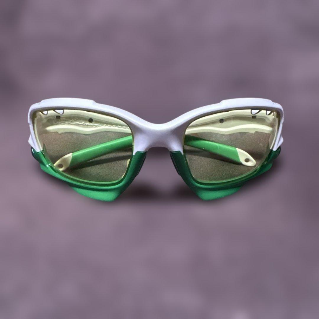 スポーツサングラス ホワイト/グリーン