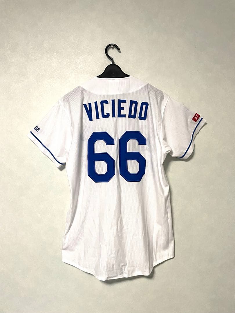 中日ドラゴンズ　ビシエド　レプリカユニフォーム　66