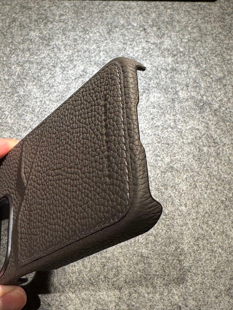 BONAVENTURAバックカバーケースシュリンクレザー iPhone15Pro