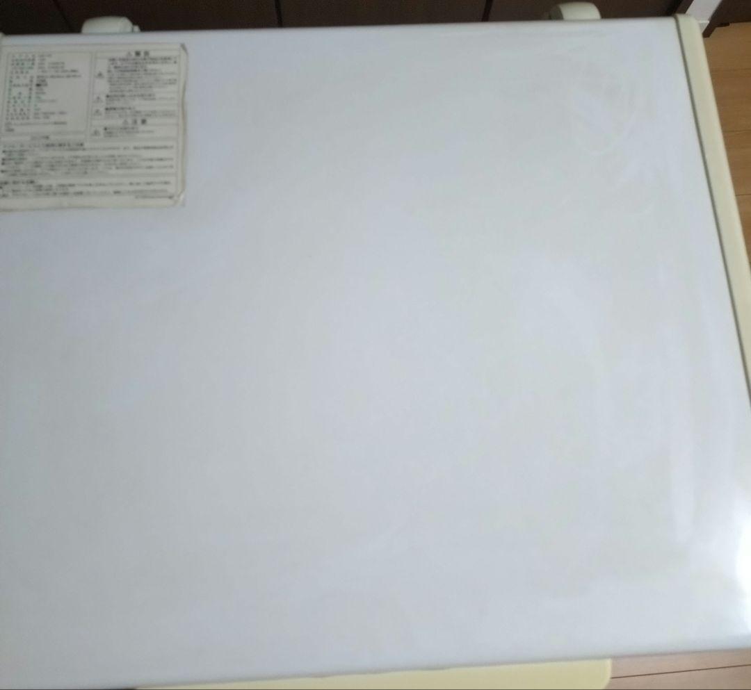 Electrolux ECB 105 冷凍庫 105L ストッカー 上開き