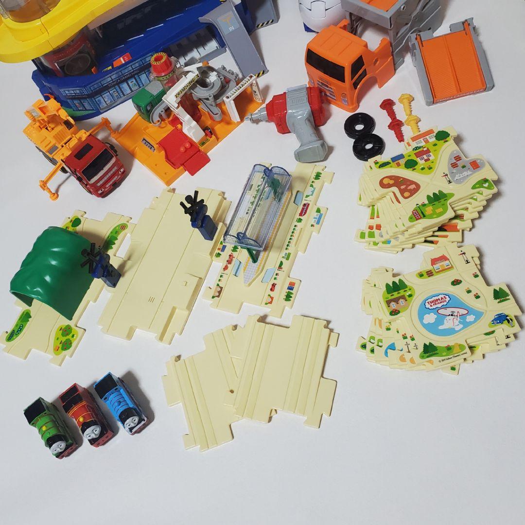 男の子 おもちゃ まとめ売り トーマス トミカ プルバックカーなど68台付き