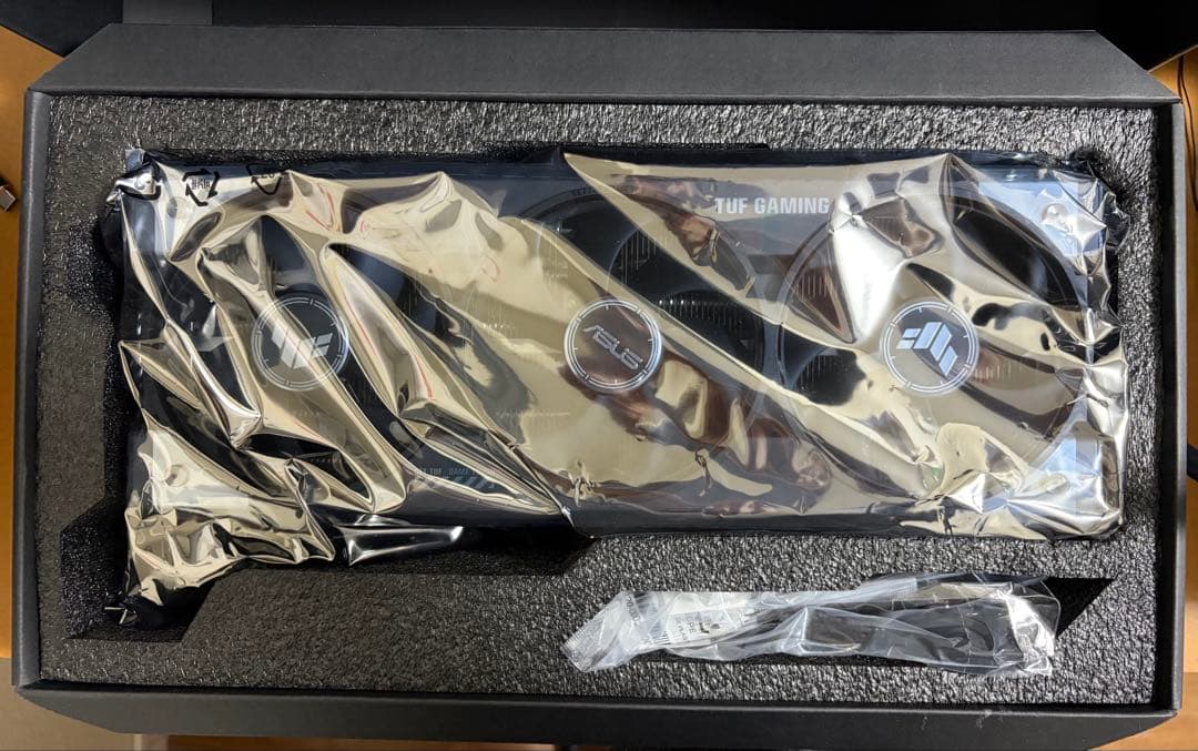 グラフィックボード・グラボ・ビデオカード ASUS TUF GeForce RTX5090 32GB OC Edition