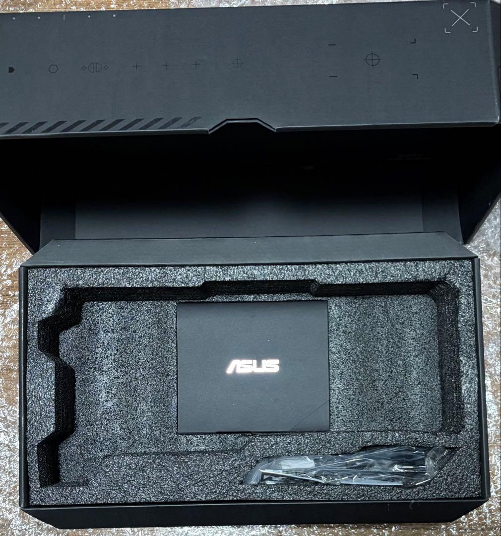 グラフィックボード・グラボ・ビデオカード ASUS TUF GeForce RTX5090 32GB OC Edition