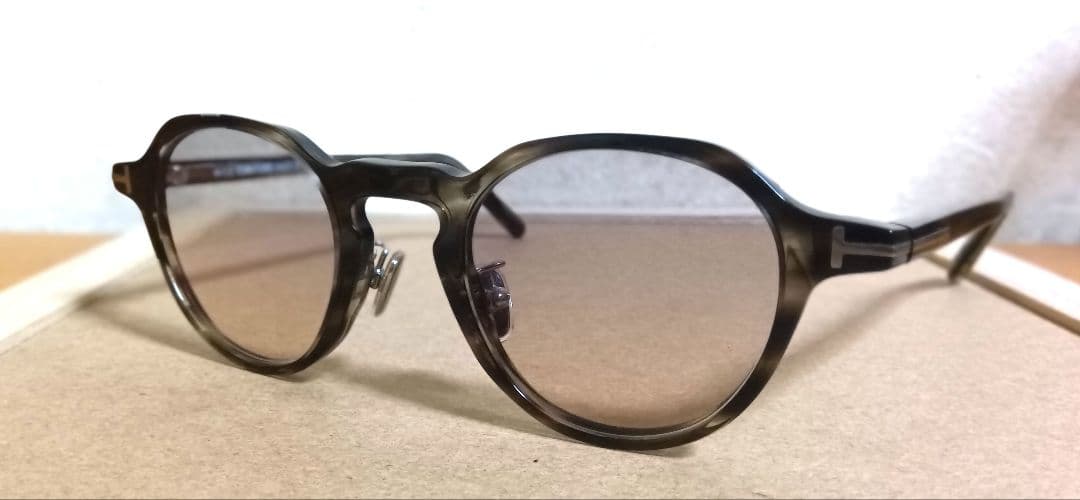 値下げ早い者勝ち！TOMFORD TF 5726 DB 055 サングラス
