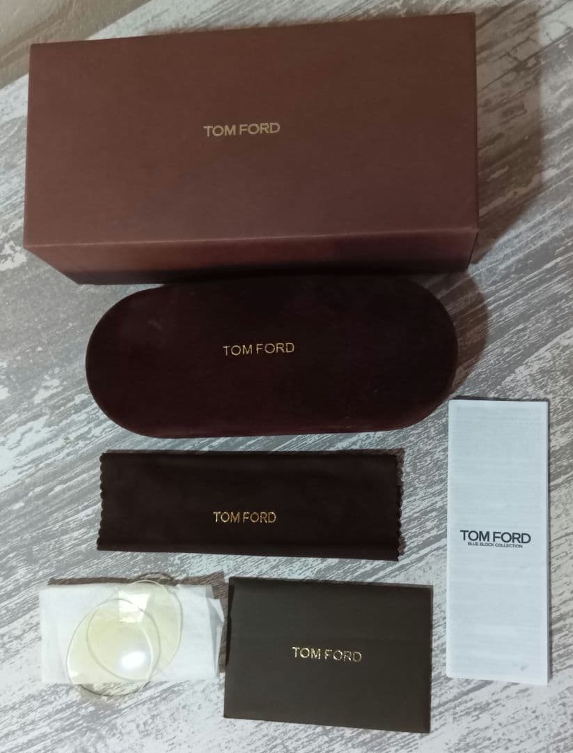 値下げ早い者勝ち！TOMFORD TF 5726 DB 055 サングラス