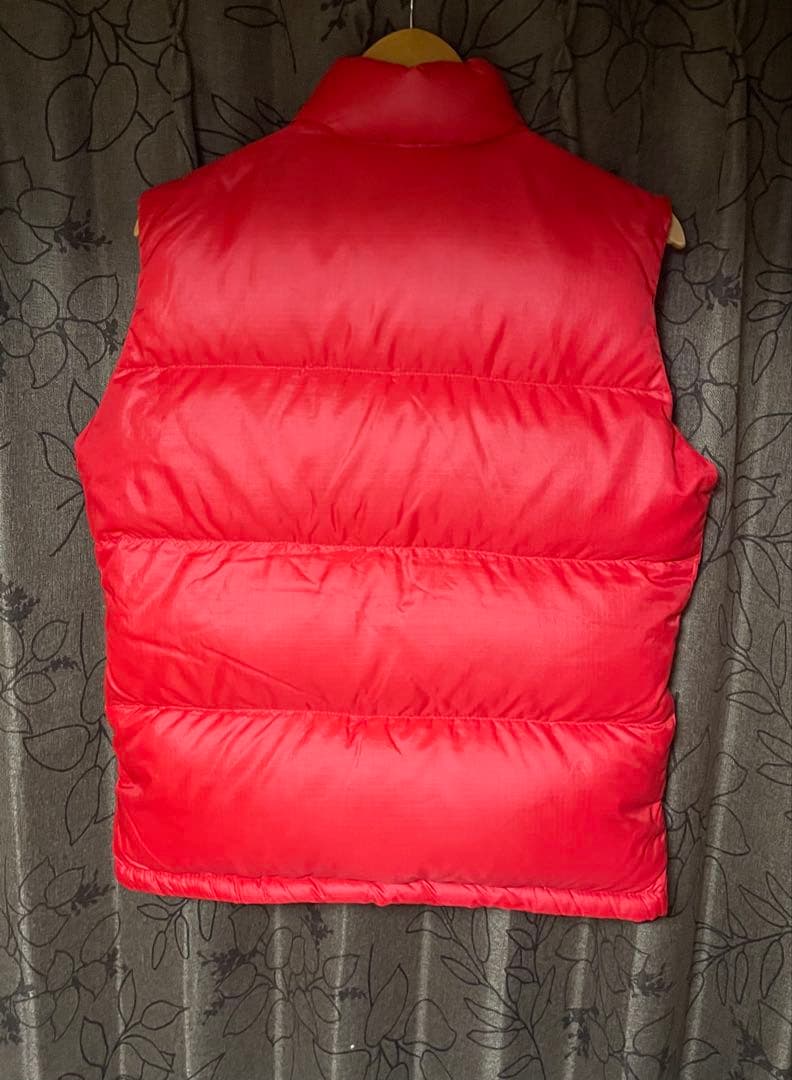 茶タグ　ノースフェイス　ダウンベスト　size M 美品　レッド
