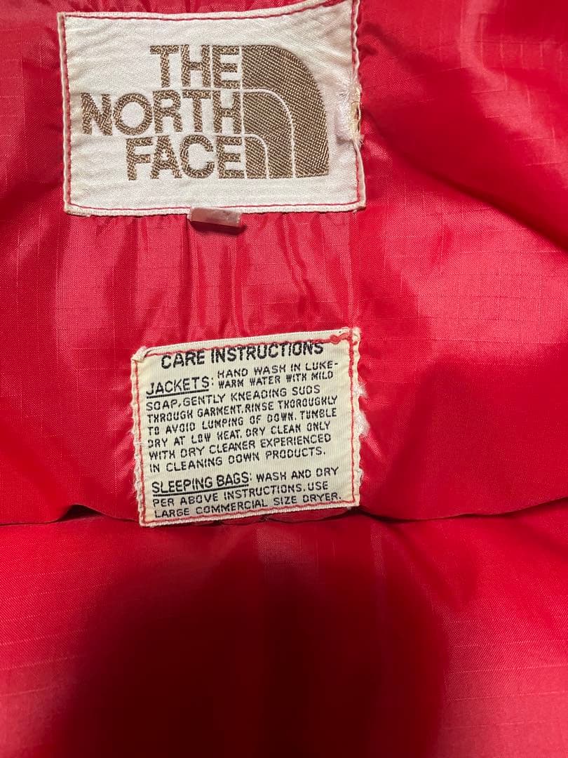 茶タグ　ノースフェイス　ダウンベスト　size M 美品　レッド