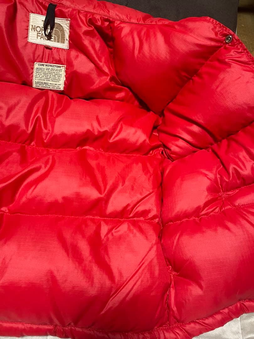 茶タグ　ノースフェイス　ダウンベスト　size M 美品　レッド