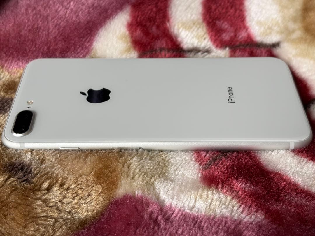 iPhone8plus シルバー 256GB 本体