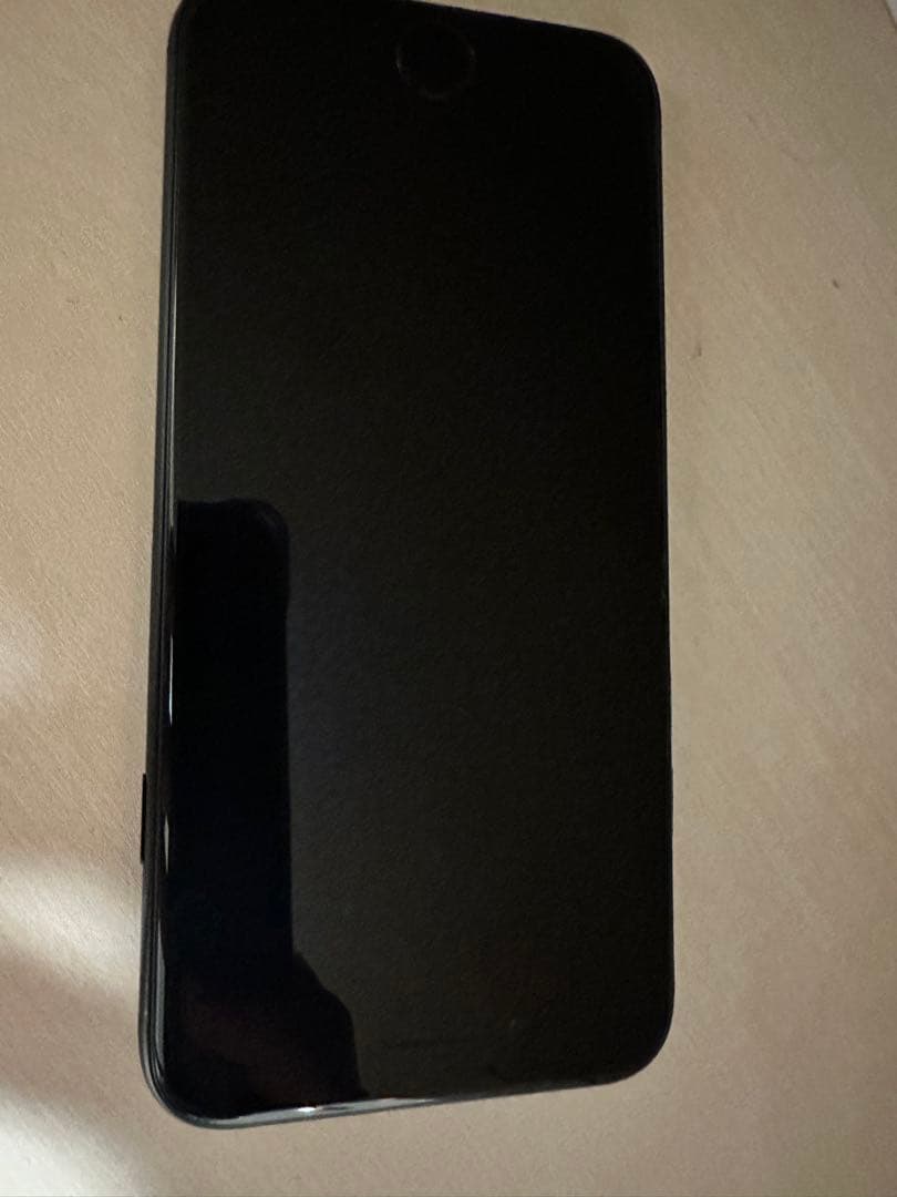 香*行様 iPhoneSE2 64GB SIMフリー　ネットワーク利用制限◯