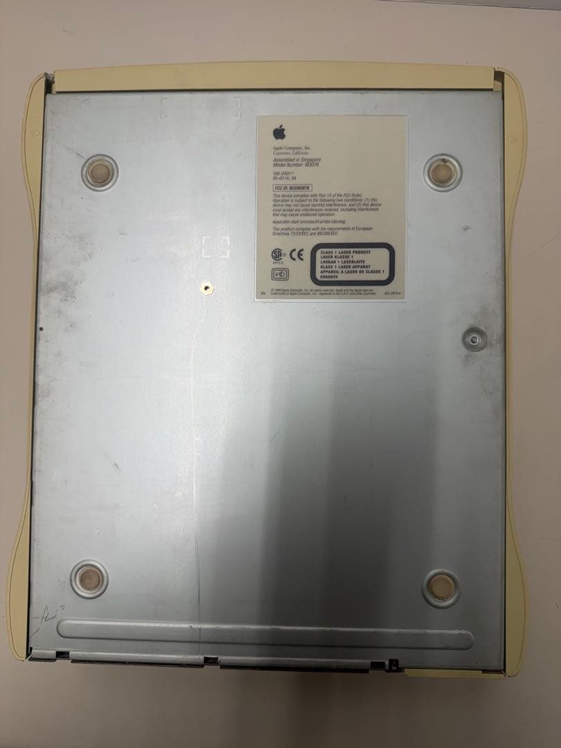 Apple Macintosh LC630 起動確認済 本体のみ 現状品