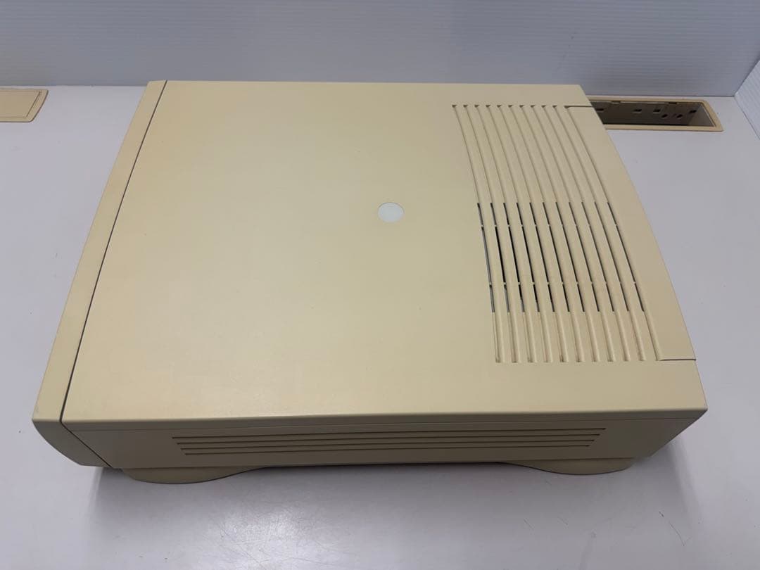 Apple Macintosh LC630 起動確認済 本体のみ 現状品