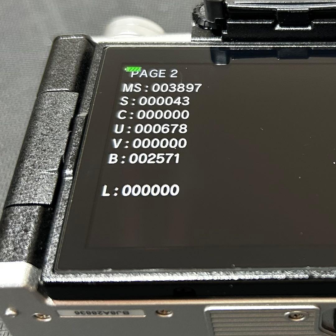 OLYMPUS E-M5 Mark III ミラーレスカメラ