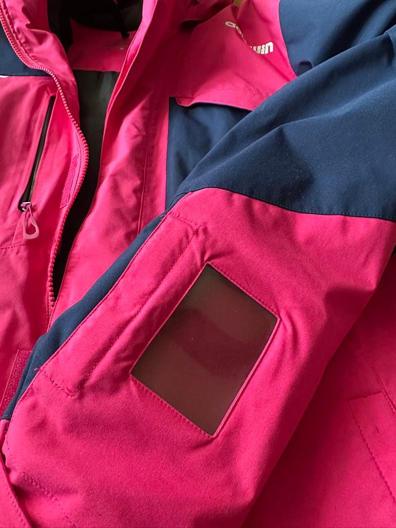 ゴールドウイン スキーウェア 上下セット Mサイズ